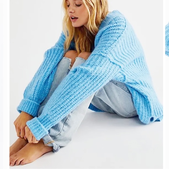 Free People Sweaters - NWT Free People Blue Bell Chunky Knit Blue Sweater - Size Large